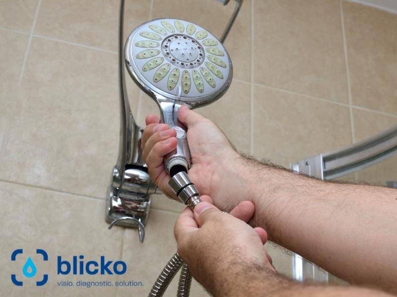 Comment changer un flexible de douche ? - iSi-Bricole